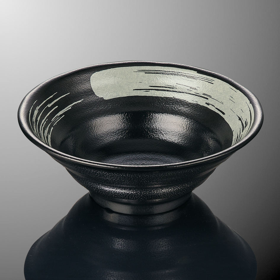 ลายสีดำ