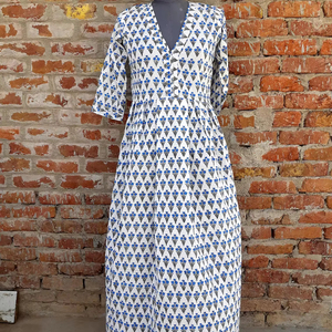 ชุดเดรสพิมพ์ลายด้วยมือแบบอินเดีย เสื้อคลุมอินเดีย ผ้าฝ้าย ชุดยาว คอวี แขนยาว ลายดอกไม้ ชุดลำลองทรงแม็กซี่สำหรับผู้หญิง - Product Image 1