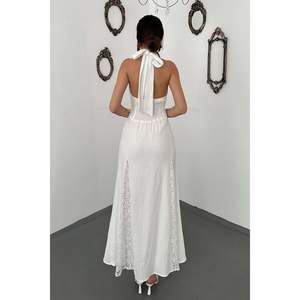 Robe blanche à lacets avec détails en dentelle - Blanc - Product Image 5