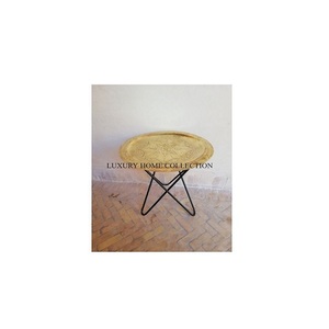 โต๊ะเฟอร์นิเจอร์โลหะทองเหลืองทรงกลมดีไซน์สวยเข้าใหม่โต๊ะโมร็อกโกสำหรับห้องนอนขนาดใหญ่น่าดึงดูด - Product Image 1