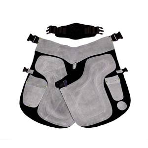 Farrier Half Apron Chap in Strength Cuero de vaca para herraduras de caballos y aseo Instrumentos veterinarios ecuestres - Product Image 1