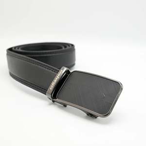 Elegante Cinturón de Cuero Genuino de Vaca Negra Clásico SLB03 para Hombre, Hebilla de Aleación con Logotipo Personalizado de Alta Calidad, Estilo Formal Automático - Product Image 1