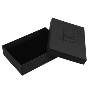 ชุดเครื่องประดับแฟชั่นที่ดีที่สุดกล่องของขวัญกล่องเคลือบฟองน้ำแบบพกพากล่องบรรจุภัณฑ์กระดาษแข็งเคลือบยูวีผู้ผลิตในอินเดีย - Product Image 1