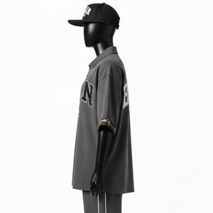 Camiseta Polo de Algodón Premium para Mujer, Color Carbón Suave, Panel de Manga con Contraste de Camuflaje, Logotipo Aplicado, Camisetas Polo de Algodón para Mujer - Product Image 3