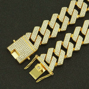 Cadena Cubana Chapada en Oro de 14k con Certificación IGI, Moissanita VVS, Collares Finos Personalizados, Pasa el Probador de Diamantes - Product Image 4