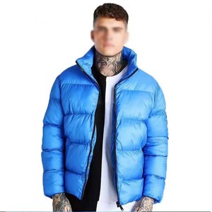 Doudoune lourde pour homme Manteau d'hiver matelassé en laine et tissu avec capuche, col montant et motif bulle - Product Image 6