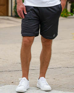 Shorts de sport noirs pour hommes, séchage rapide, taille élastique, couleur unie, longueur courte, avec logo sur le bas du pantalon - Product Image 4
