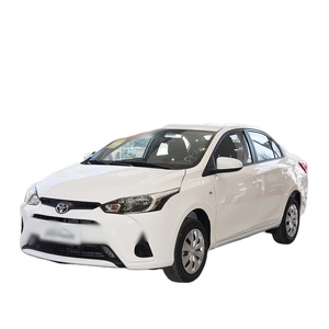 Berline de luxe d'occasion 2022, puissante, à aspiration naturelle, 2 portes, voiture de performance, caractéristiques haut de gamme, transmission automatique, sièges en cuir - Product Image 1