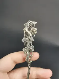 Cuillère de mariage vintage en forme de fleur en aluminium moulé d'Inde, parfaite pour la décoration intérieure, les ustensiles de cuisine et l'ensemble de service - Product Image 3