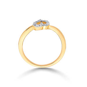 แหวนทองคำประดับเพชร Twist of Heart - Product Image 4