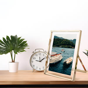 Cadre photo rectangulaire en métal doré élégant et durable Décoration de table au prix de gros - Product Image 3