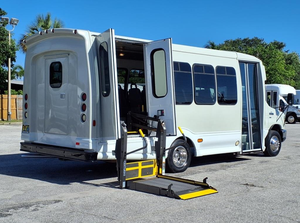 1FDXE4FL0DDA28996 2013 Autobús de Transporte de Pasajeros de 14 Plazas, 8 Cilindros, Automático, Gasolina, 96,325 Millas, Origen Estadounidense, Transporte Comercial - Product Image 6