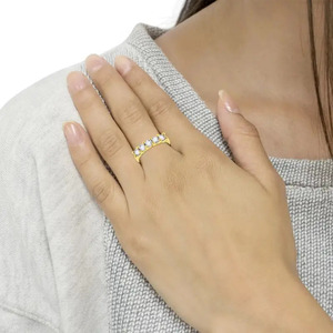 Bague élégante en or jaune 10K, 14K, 18K avec diamant de laboratoire certifié GIA, taille ronde, bijoux de luxe durables pour femmes - Product Image 5