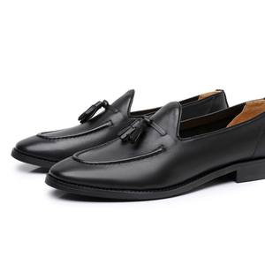 Chaussures décontractées pour hommes, nouveau style printemps/été - Chaussures décontractées en cuir à franges rétro anglaises, respirantes, pour affaires - Product Image 5