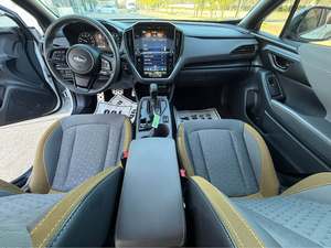 Pre-owned Clean 2024 Subar-u cross-trek Premium Sport Utility 4D - Product Image 3