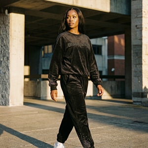 Conjunto Deportivo Ligero de Dos Piezas para Mujer, Sudadera con Capucha y Pantalones Deportivos de Felpa de Algodón con Pedrería - Product Image 5