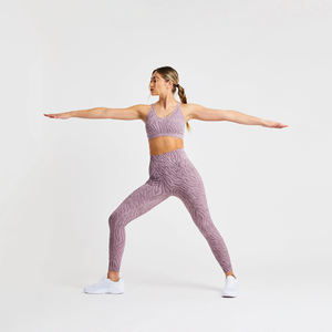 Conjunto de Yoga sin mangas para mujer de calidad superior 2023, el mejor diseño con patrón sólido, fácil de lavar, transpirable, características ecológicas - Product Image 5