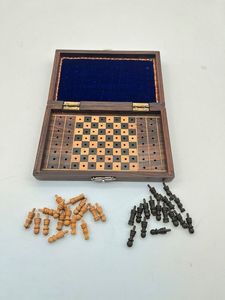 Juego portátil práctico de lujo, venta al por mayor, juego de ajedrez de madera personalizado, juego de ajedrez de gran tamaño, tablero plegable, tablero de piezas de ajedrez - Product Image 6