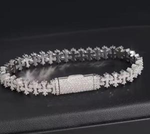 Bracelet croix entièrement serti de moissanite VVS, bracelet tennis en argent sterling 925 entièrement serti, bracelet cubain en argent 925 avec diamants - Product Image 2