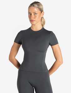 Vente en gros T-shirts femme couleur unie haute qualité T-shirts femme coupe ajustée T-shirts femme logo personnalisé - Product Image 2