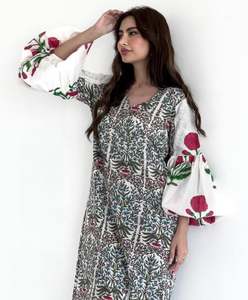 2025 Wholesale High Quality V Neck Ruffled Sleeve Printed Floral Maxi <b>Long</b> <b>Dresses</b> Women <b>Lady</b> Elegant Casual <b>Summer</b> <b>Dresses</b> - Product Image 3
