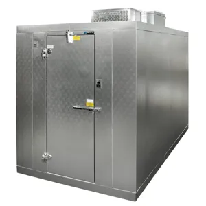 ตู้แช่แข็งแบบเดินเข้าได้สำหรับครัวเชิงพาณิชย์ในร่ม Master-Bilt QSF814-C ขนาด 8'x14' พร้อมพื้นสูง 6'7 ฟุต - Product Image 3