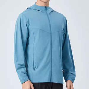 Chaqueta de gimnasio ligera para hombre, color aceptable para el cliente, portátil, para deportes al aire libre, abrigos de secado rápido, capucha transpirable reflectante - Product Image 2