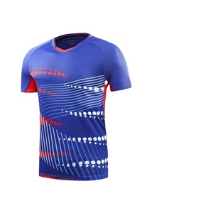 Ventes en gros de nouveaux uniformes de tennis personnalisés pour hommes avec impression de logo personnalisée, tissu respirant et durable, faible MOQ - Product Image 4