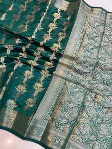 Tissus de soie brocart sur mesure saris et robe matériau idéal pour la confection de robes et adapté à une utilisation comme saris - Product Image 4