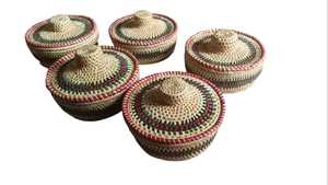 Precio al por mayor Multicolor tejido a mano ecológico Natural Moonj cesta de hierba con tapa para el hogar - Product Image 2