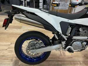 Venta en Subasta 2026 DR-Z4SM Supermotos Nuevas (Motocicletas) - Product Image 2