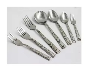 Juego de Cubiertos de Acero Inoxidable Plateado para Uso Doméstico y Hotelero - Product Image 1