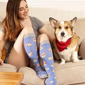 Chaussettes de sport en coton personnalisées avec logo, motif dessin animé, respirantes, légères, absorbant la transpiration, pour hommes - Product Image 2