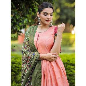 Atractivo Vestido de Fiesta de Seda Dola con Estampado de Lámina Color Durazno y Dupatta, Ropa para Actuaciones - Product Image 2