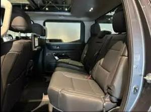 Tundras híbridas recién usadas Limited HV Crew Max Cab 4WD - Product Image 4