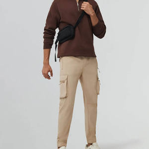 กางเกงจ็อกเกอร์ผู้ชายสีน้ำตาลแบบแห้งเร็วพิมพ์โลโก้ตามสั่ง ระบายอากาศได้ดี มีซิปที่ขาและกระเป๋าหลัง - Product Image 4