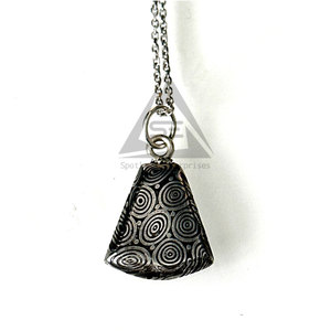 Light Weight New Arrival Damascus Steel <b>Lockets</b> Wholesale Customized Size & Logo Damascus Steel <b>Lockets</b> - Product Image 2