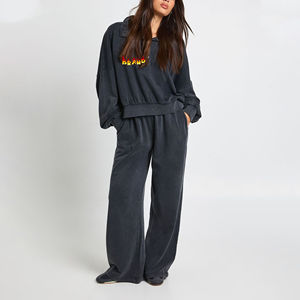 Fabricant de survêtements pour femmes, service OEM, livraison rapide aux États-Unis/UE, survêtement pour femmes de haute qualité, ensemble deux pièces, prix direct d'usine - Product Image 4