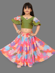 Shoryam - Ropa Tradicional India para Niñas, Choli Verde con Cuello en V, Estampado Abstracto de Camuflaje, Lehenga con Vuelo, para Fiestas Infantiles - Product Image 2