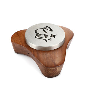 Ensemble de brûleurs Mubkhar Bakhoor en bois triangle moderne Design attrayant pour un usage religieux - Product Image 1