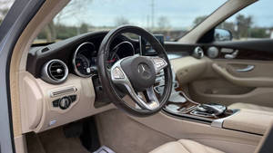 Mercedes-Benz Classe C 300 4MATIC d'occasion de 2015 - Product Image 2