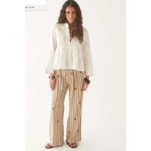 Blusa Ariana - Estilo Bohemio Occidental con Bordado Floral en Color Marfil, Tela de Lino, Seda, Rayón y Viscosa, Talla XL, Corte Holgado, para Primavera y Fiestas - Product Image 6