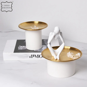 Plateau de service en métal rond décoratif de luxe écologique à fond plat en acier inoxydable avec plaque en cuivre et or - Product Image 3