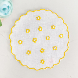 Nhà máy cung cấp tự nhiên vỏ sò vải Cocktail Khăn ăn 100% tinh khiết <span class=keywords><strong>Linen</strong></span> cutwork vòng hình dạng Cocktail Khăn ăn thêu tay - Product Image 2