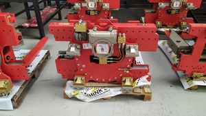 ตัวหนีบส้อมหมุนได้ 360 องศา อุปกรณ์ติดรถยก ตัวหนีบส้อมแบบไฮดรอลิก รับน้ำหนักได้ 2600 กิโลกรัม ได้รับการรับรองมาตรฐาน ISO และ CE - Product Image 2