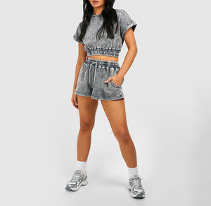 Ensemble deux pièces décontracté pour femme : crop top et short délavé à l'acide, taille smockée, en mélange de coton doux – Vente en gros OEM - Product Image 4