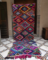 Tapis Boucherouite Berbère Marocain Authentique Vintage Fait Main Grand Format Personnalisé en Laine Réversible Adapté aux Animaux Domestiques