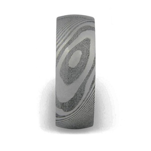 แหวนแต่งงานทำจากเหล็กดามัสกัสใช้ได้ทั้งชายและหญิงแหวนหมั้นทำจากสเตนเลสงานทำมือสั่งทำเครื่องมืองานไม้ - Product Image 3