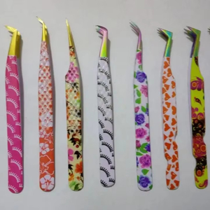 Pinzas para Extensión de Pestañas de Acero Inoxidable con Diseño de Gatito Recubiertas de Papel, Punta Serrada de 10 mm de Longitud, Puntas de Fibra, Marca Privada - Product Image 1