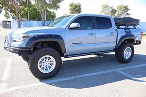 Voiture d'occasion fiable Toyota Tacoma TRD Off-Road Double Cab 4x4 2020 - Product Image 5